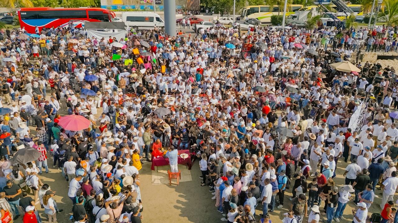 Félix Salgado rinde segundo informe legislativo en Acapulco y plantea modernizar el sistema electoral